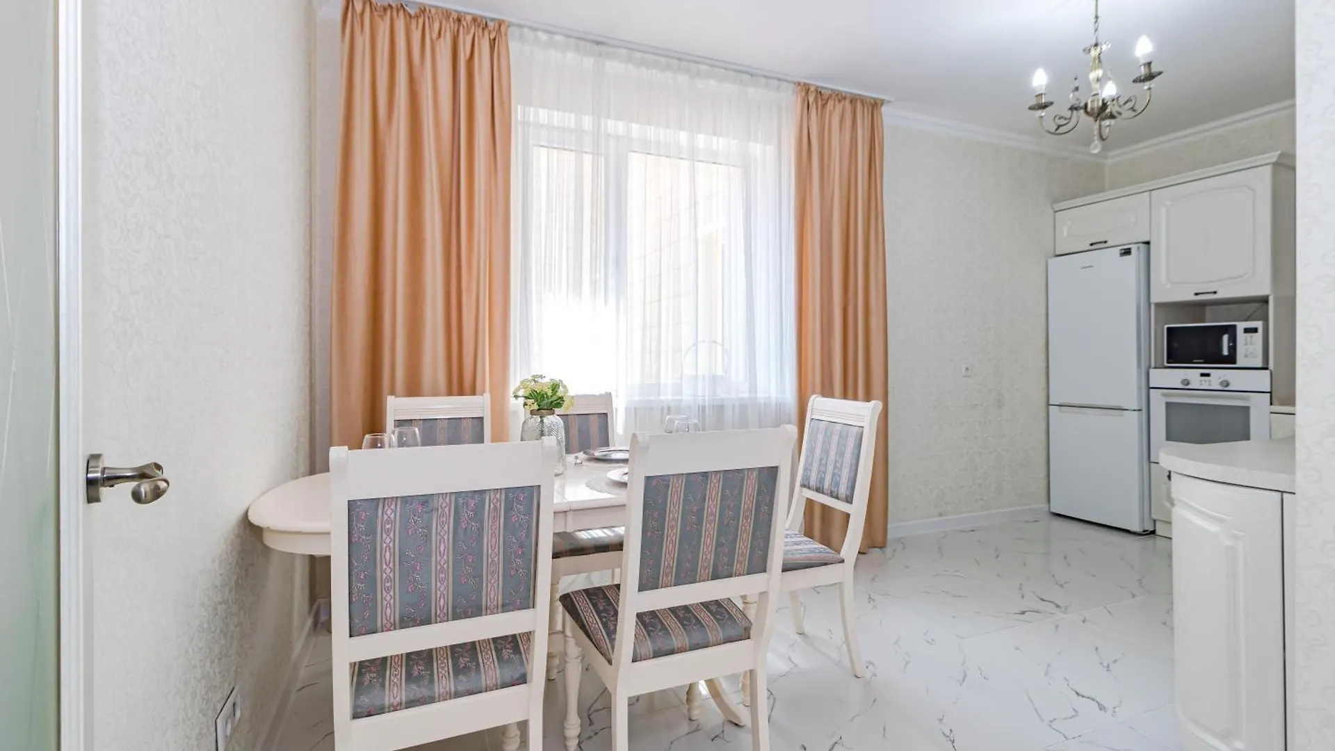 Renthouse Времена Года Nur-Sultan  Apartment